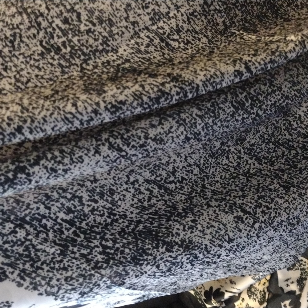 Vintage Scarf - Picture 2 of 5